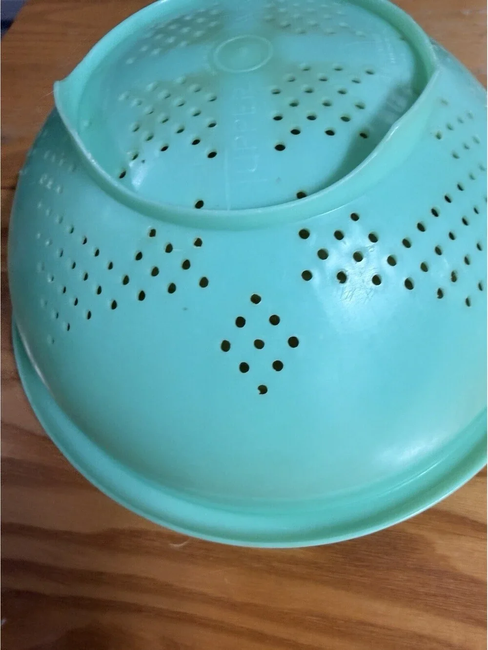 Tupperware Green 10
